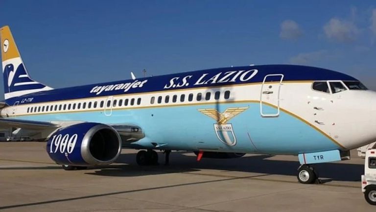 Български самолет ще превозва Лацио (снимки)