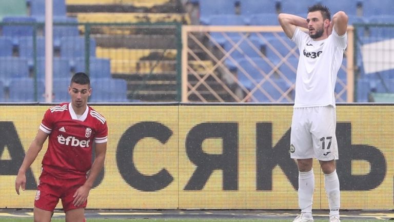Дерменджиев извика по спешност играч на Славия за мача с Ейре