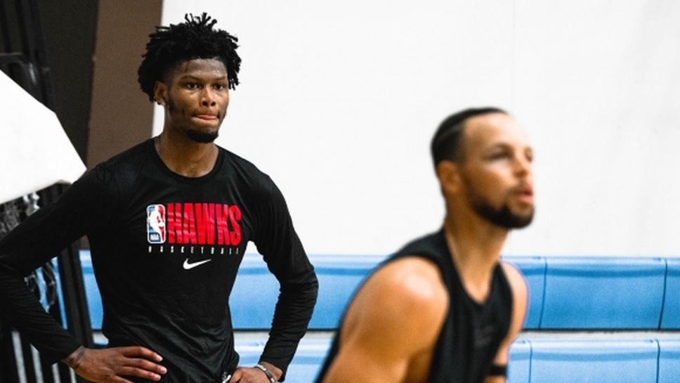 Талант на Атланта черпи знания от Стеф Къри