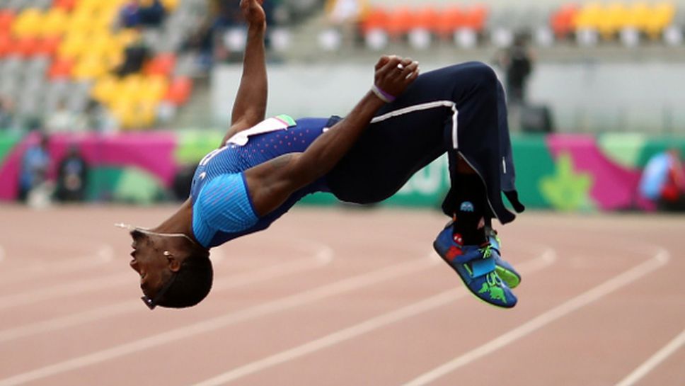 Американски състезател на троен скок е с временно спрени права