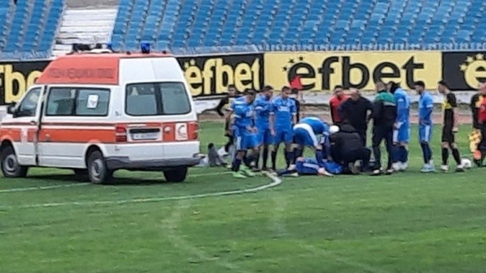 Линейка откара голмайстора на Несебър след тежък сблъсък