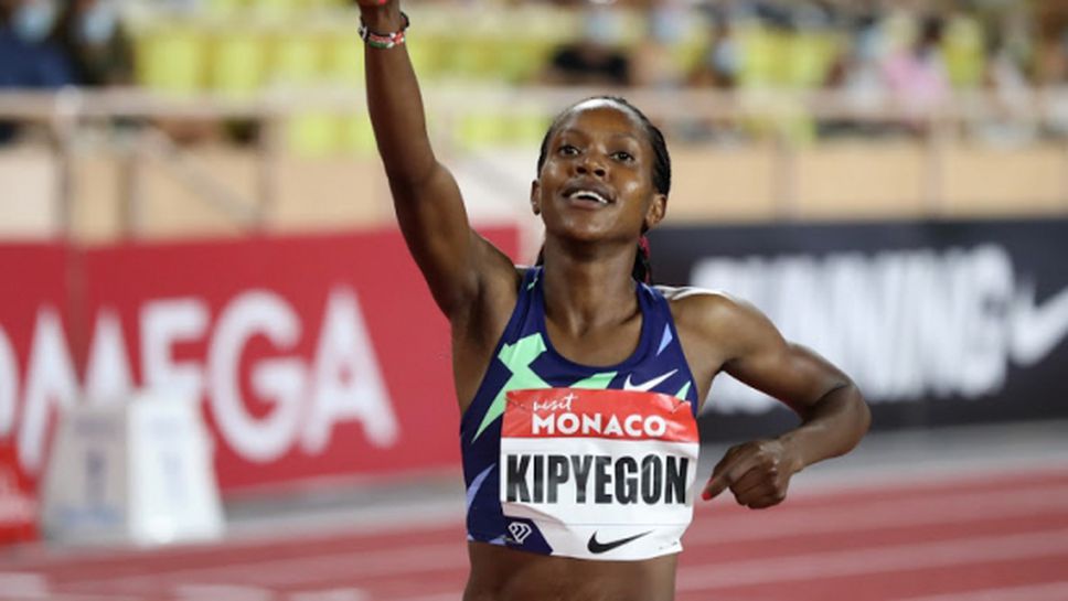 Олимпийската шампионка на 1500 м Кипиегон сменя дисциплината след Токио