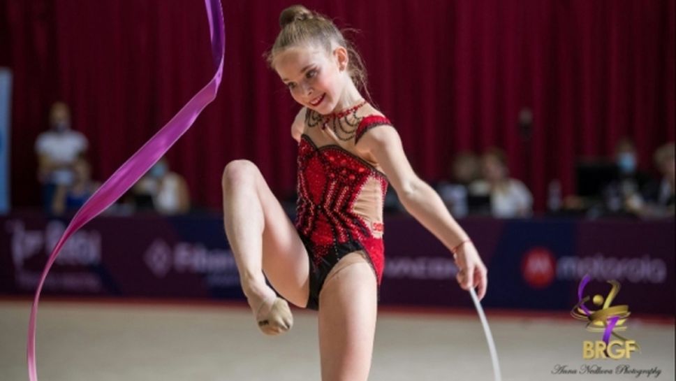 България с пълен комплект медали от финалите на ЕП по художествена гимнастика