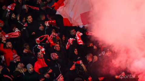 "Червените" фенове не оставиха отбора си без подкрепа в Разград
