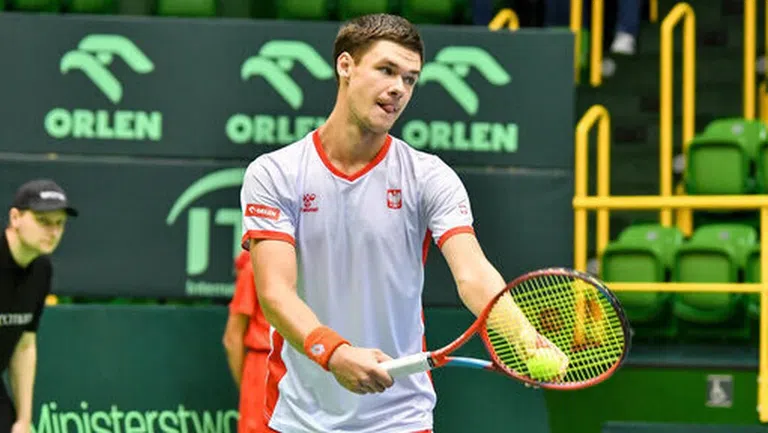 Полският тенисист Камил Майхжак разкри че е дал положителен допинг