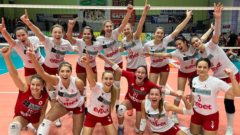 Волейболистките на ЦСКА излязоха на второ място в женската Демакс