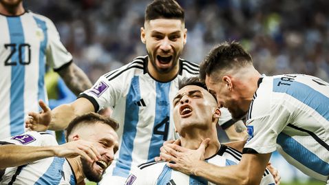  Аржентина профука задатък от два гола, само че победи при дузпите против Нидерландия 