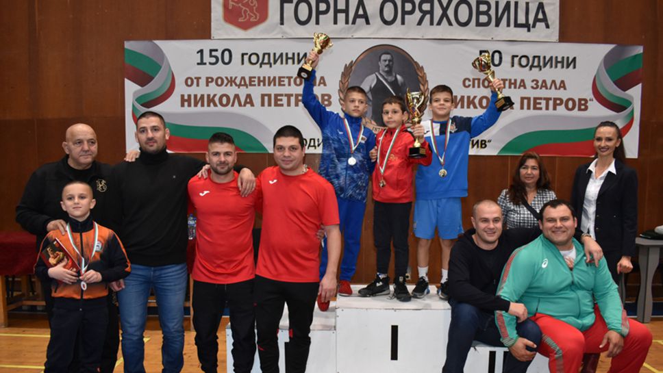 Над 130 борци от България, Северна Македония и Турция участваха в турнира “Никола Петров”