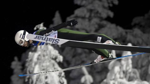 Владимир Зографски преодоля квалификациите за първото съсезание от Световната купа по ски скок в Лахти