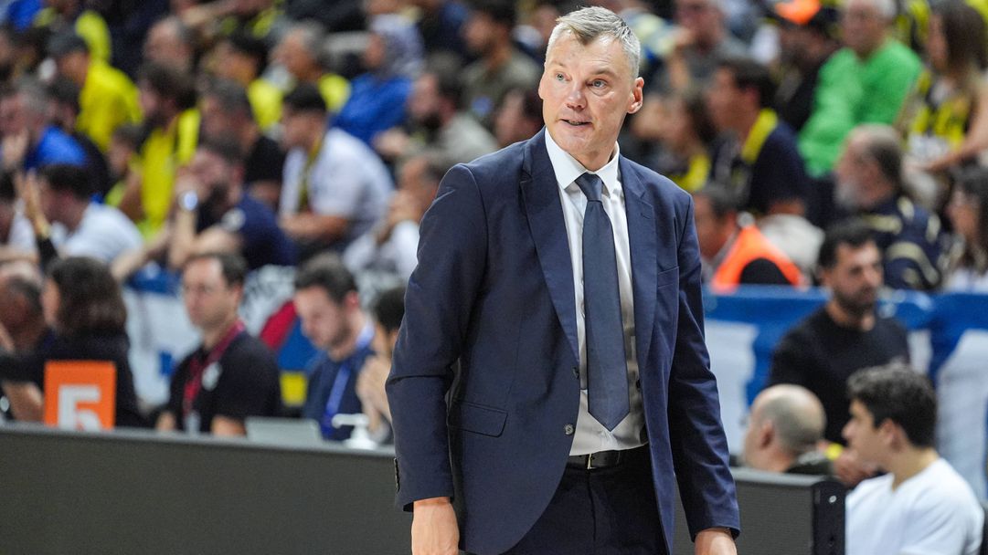 Ибрахим Кутулай: Шарунас Ясикевичус е продължил договора си с Фенербахче