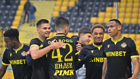 Ботев (Пловдив) отива на лагер в Турция, "канарчетата" уредиха пет контроли