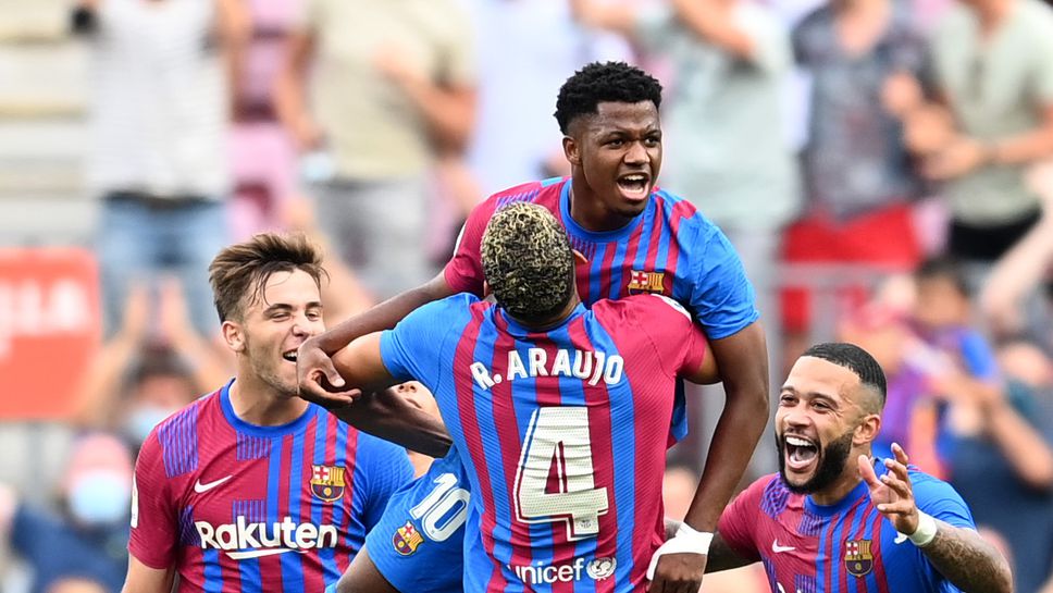 Трима от Барселона чакат медицинско разрешение, за да излязат срещу Реал Мадрид (групата)