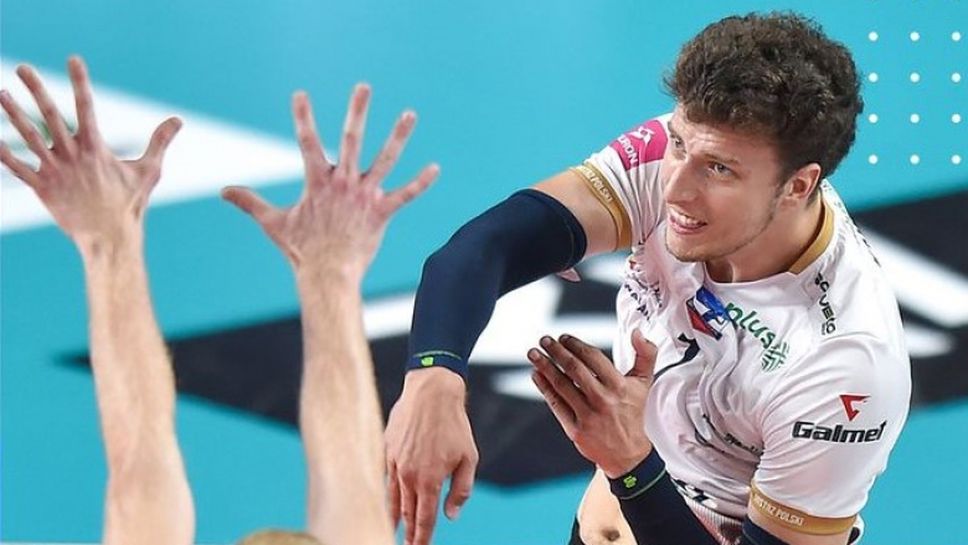 Денис Карягин се раздели със ЗАКСА