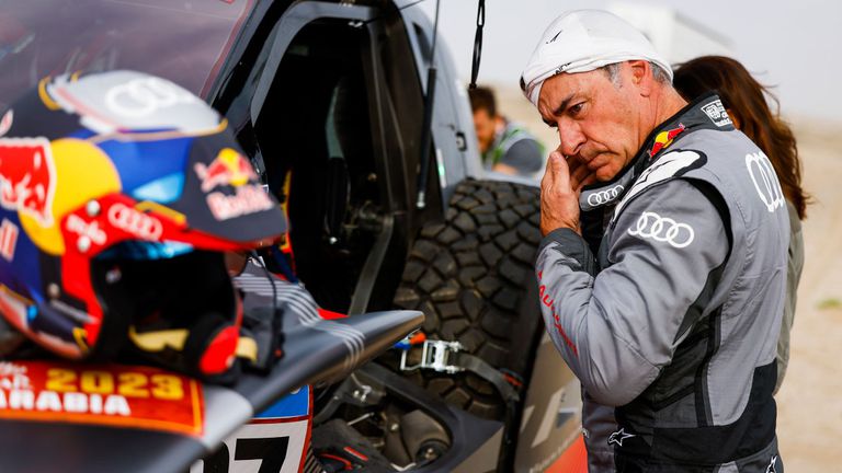 Катастрофата на Карлос Сайнц на 6 километра след старта на