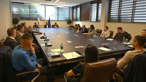 БФС и шефовете на клубовете от efbet Лига взеха важни решения