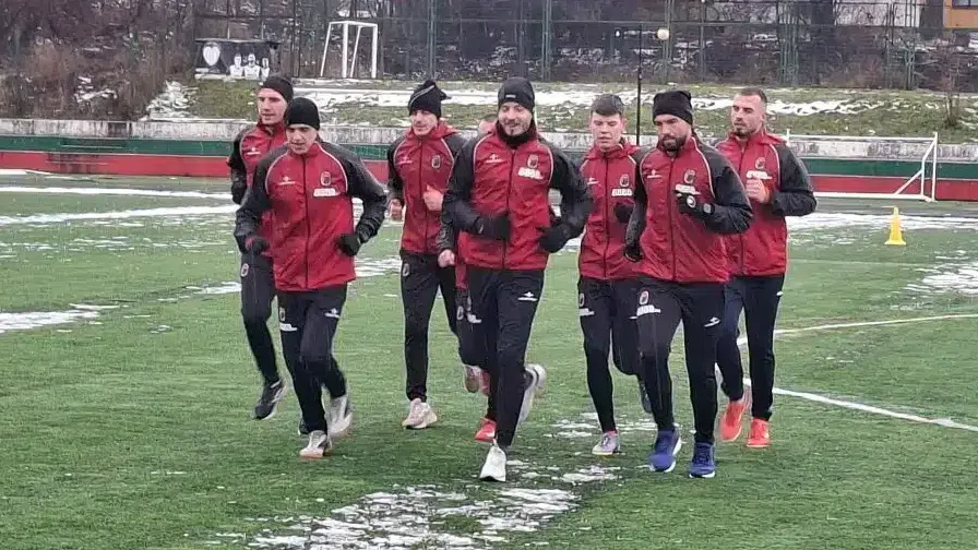 Днес Ботев Ихтиман даде начало на подготовката си за пролетния