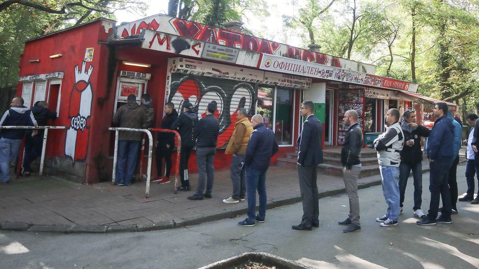 ЦСКА вдига билетен център до "Армията"