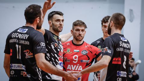 Локомотив Авиа започна годината с лесна победа над Славия