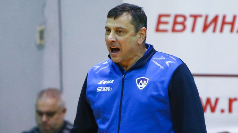 Отборът на Левски победи без проблеми Славия с 3 0 гейма