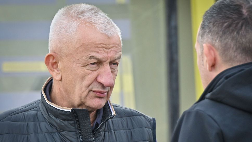 Крушарски разкри за напрежение в съблекалнята на Локо (Пд), готви глоба на Косич