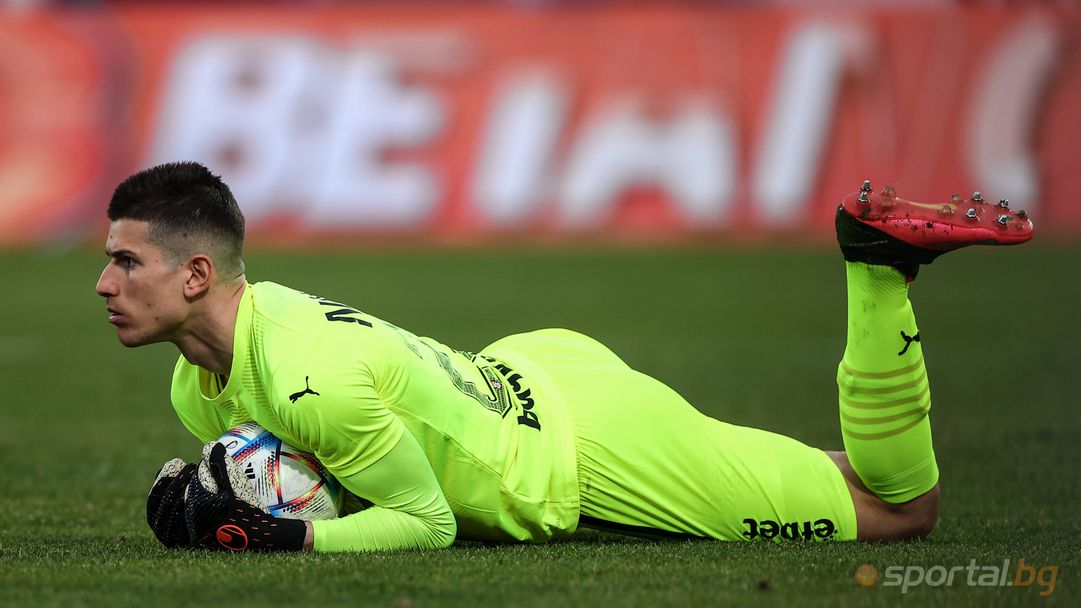 Ботев (Пд) връща национал в България