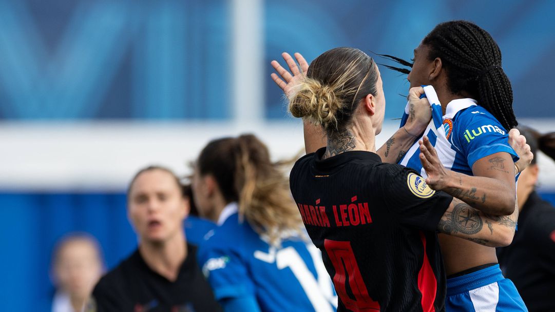 Нов скандал в женския футбол на Испания - този път след опипване