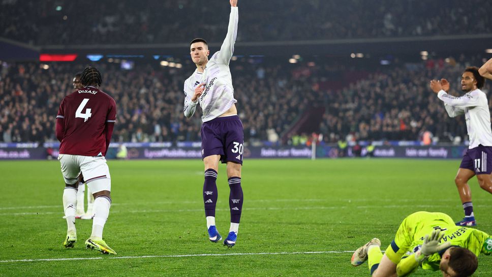 Ман Юнайтед се измъкна в добавеното време срещу Уест Хам, но петата поредна победа остана мираж