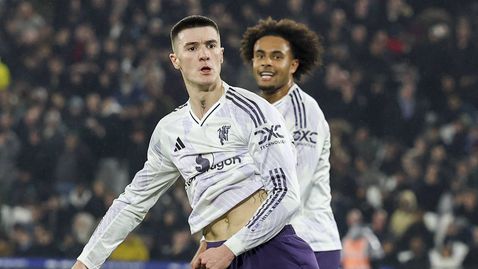 Ман Юнайтед се измъкна в добавеното време срещу Уест Хам, но петата поредна победа остана мираж