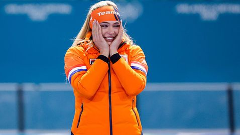 Коя е Юта Леердам – новата олимпийска шампионка и суперзвезда на кънките?