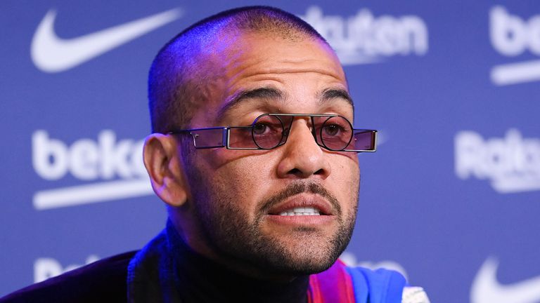  Дани Алвеш за Бензема: Какъв състезател!! Не ми пука, че е от Мадрид 