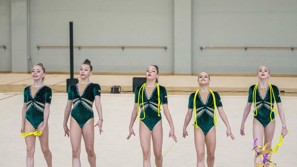 Българският ансамбъл девойки поведе в многобоя след съчетанията с 5 въжета в Атина