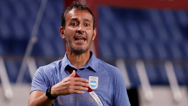 Аржентинският треньор Фернандо Батиста бе назначен за селекционер на националния