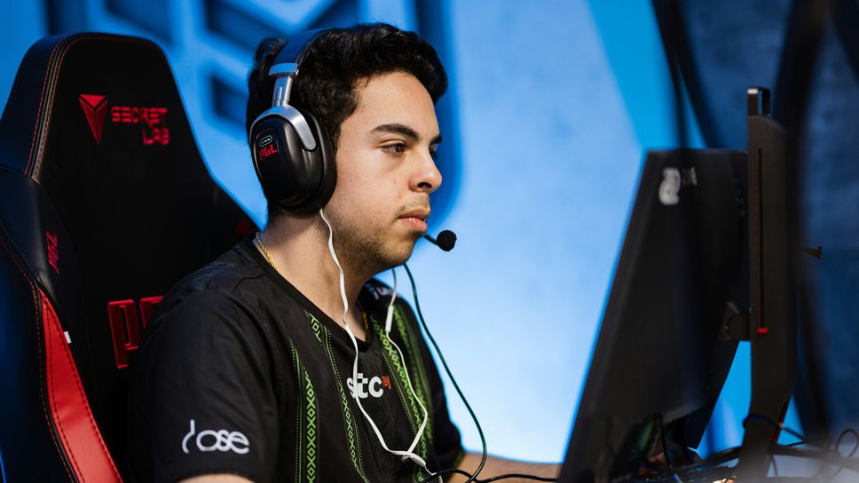 BOROS обяви новия си отбор