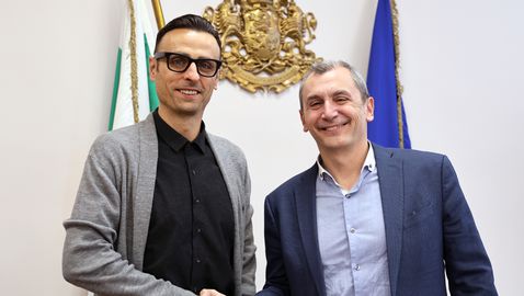 Служебният здравен министър и Димитър Бербатов обсъдиха детското здраве чрез спорт