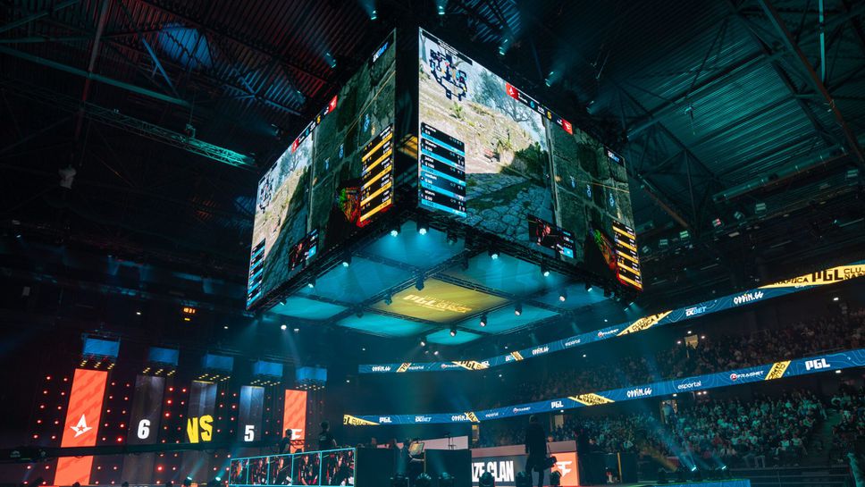 Алекс "Rainwaker" Петров и Monte получиха покани за голям турнир в Астана