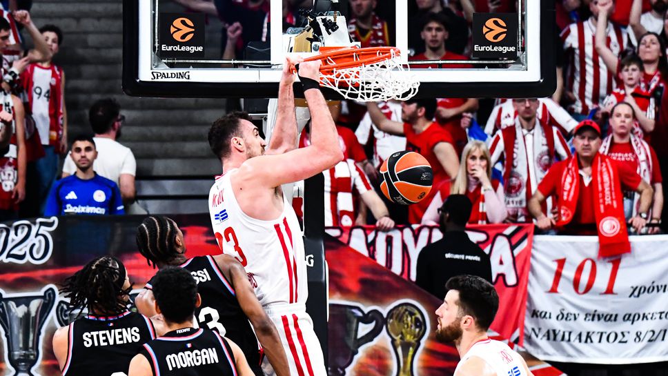 Олимпиакос се развихри в Париж за 101-вия си рожден ден, Везенков не игра