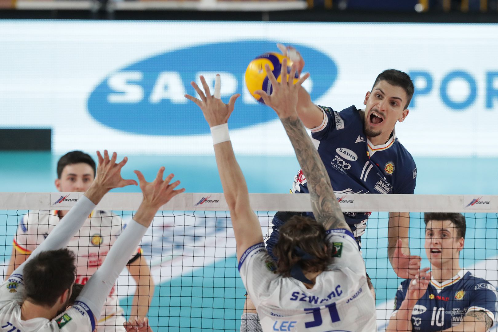 Георги Сеганов спечели “българското” дерби срещу Алекс Грозданов