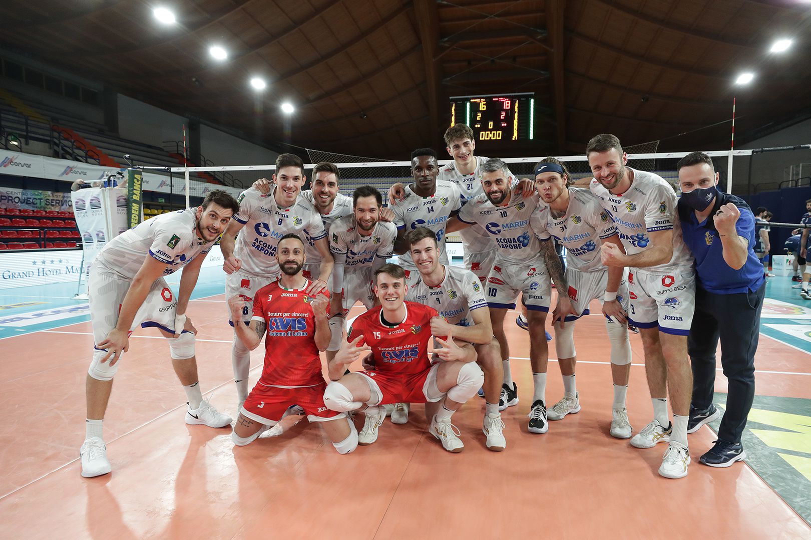 Георги Сеганов спечели “българското” дерби срещу Алекс Грозданов