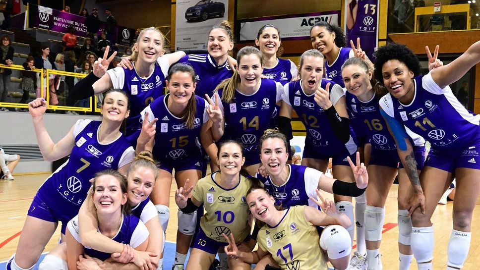 Ева Янева и Волеро стартираха с разгромна победа в 1/4-финалите на Франция