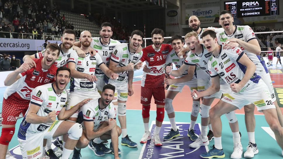 Матей Казийски с 9 точки! Тренто срази Пиаченца с 3:0 и е на полуфинал в Италия 🏐