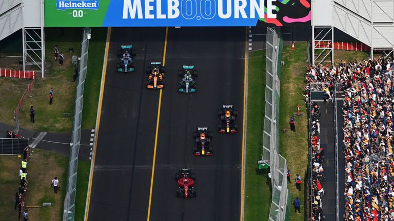  Гран При на Австралия: Леклер води, Верстапен отпадна поради щета (на живо) 