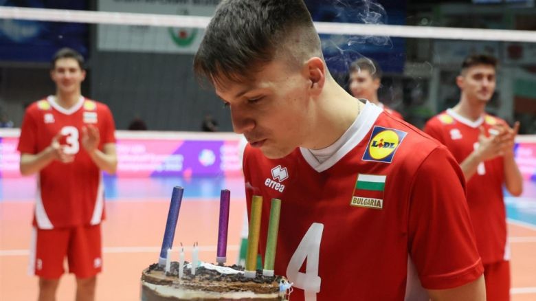 Рожденикът Ерик Стоев: Искам да благодаря най-вече на съотборниците ми, на треньорите и на уникалната публика!