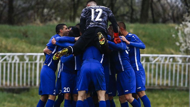 В герой за домакините се превърна Антон Тунгаров който донесе