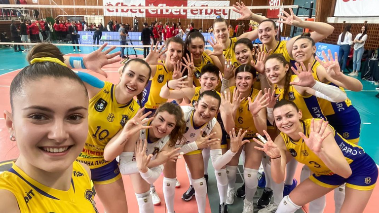 Волейболистките на Марица Пловдив  триумфираха с девета поредна титла в Демакс лигата