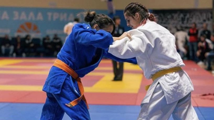 България с победа и загуба на Европейския младежки олимпийски фестивал