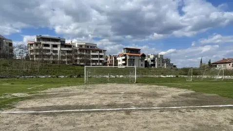 Димитровград се оплака от ужасен терен и безобразно съдийство в Асеновград