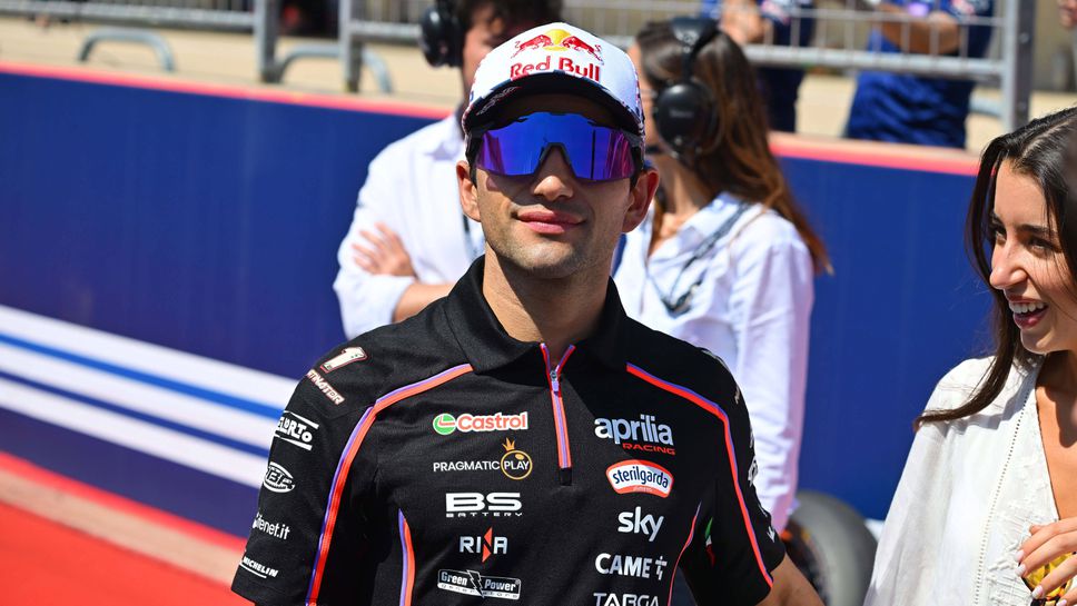 Въпреки че получи разрешение да се върне на борда на