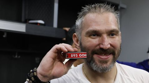 Овечкин за сравнението си с Майкъл Джордан: Небето и земята