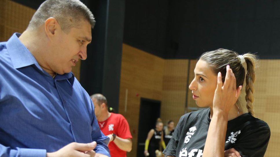 Любо Ганев към националките: Това е годината на женския волейбол, влагайте се и бъдете здрави (видео)