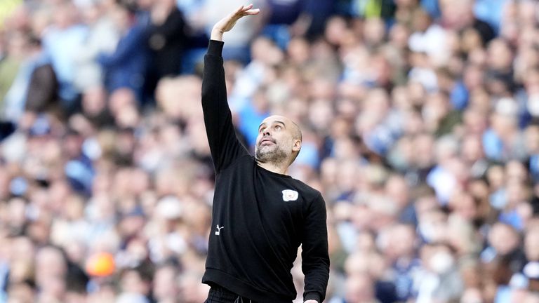  Гуардиола: Борусия и Ман Сити не ми разрешават да приказвам за Холанд 